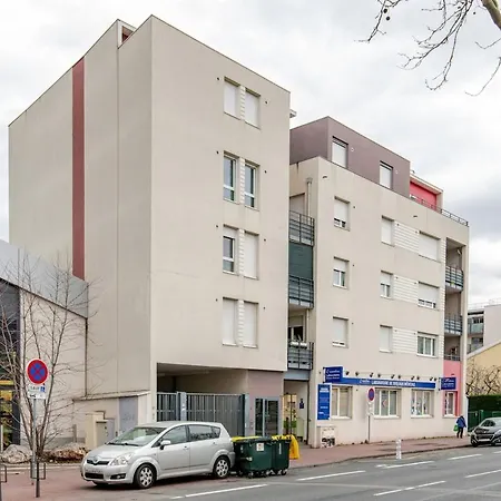 Cosy T2-tram-balcon-parking Lyon