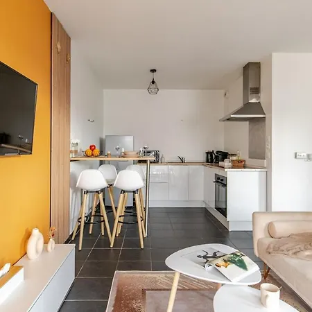 Cosy T2-tram-balcon-parking Lyon Appartement